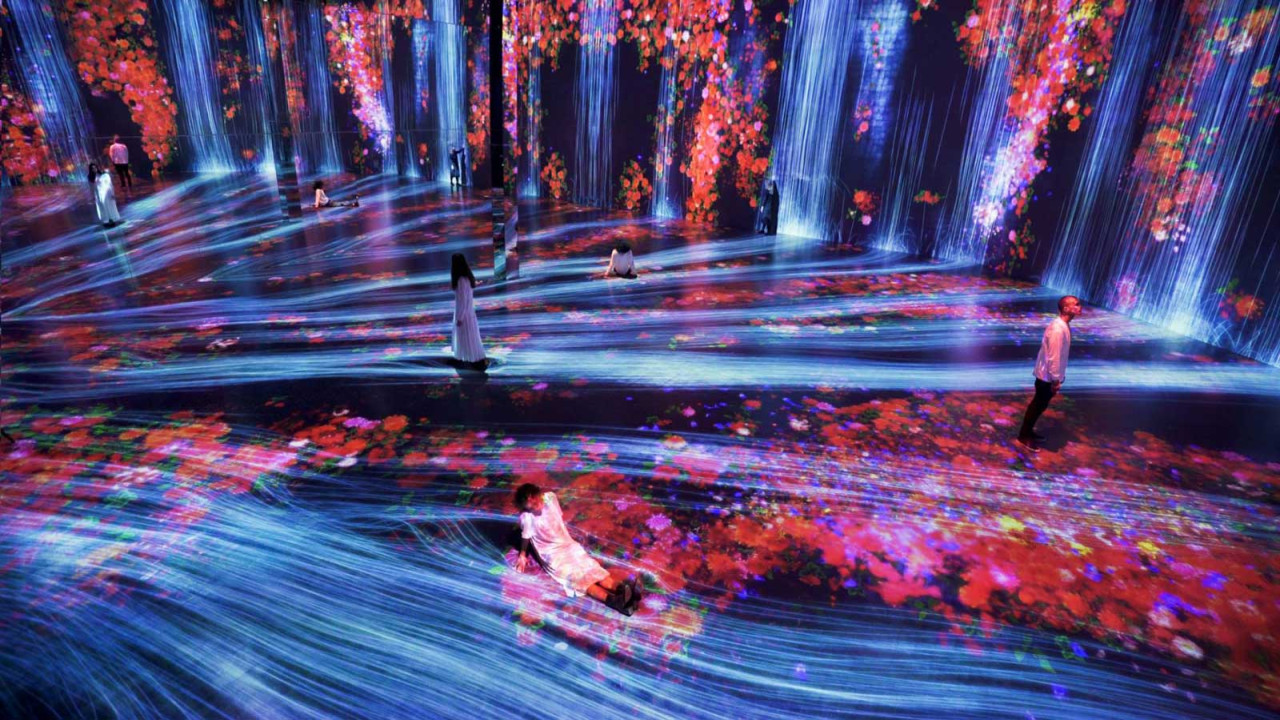 Mixed Media and Sensory Art in 2026: Experiencing Creativity Beyond the Visual